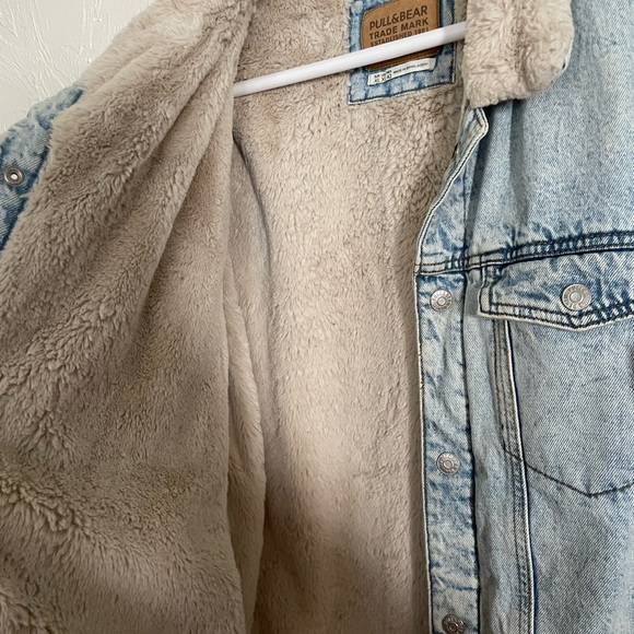 Pull and Bear Denim jacket - Picture 6 of 7